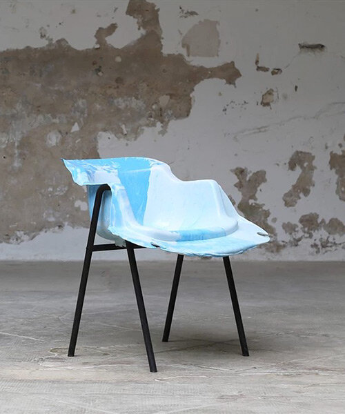 '27 sillas' chair exhibition by OiKo investigates the aesthetics of recycled plastic
